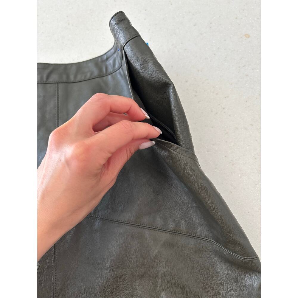 Harper Heritage Faux Leather Mini Skirt XS Olive Green A-Line Zip Back Pockets - Picture 9 of 13